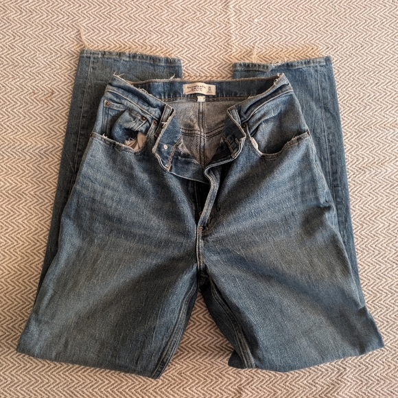 Abercrombie & Fitch Straight Leg Blue Jeans curve Ultra High Rise - Picture 4 of 9